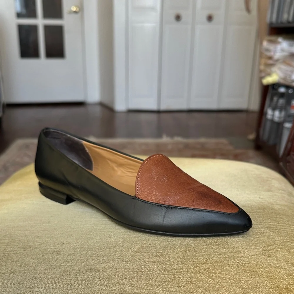 Everlane The Modern Point Loafers in a black and brown two-tone leather Size 7